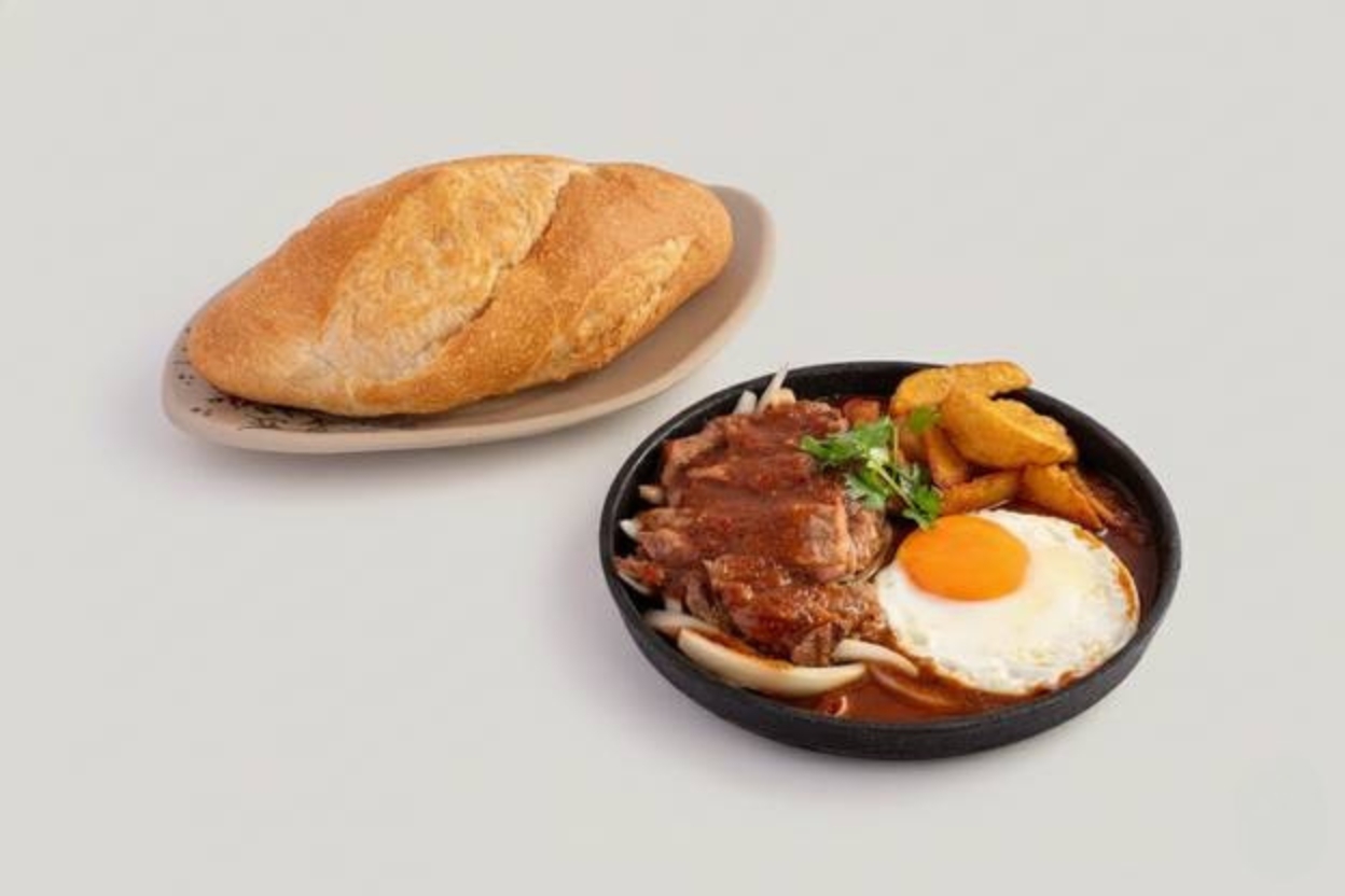 Bánh Mỳ Chảo Bít Tết